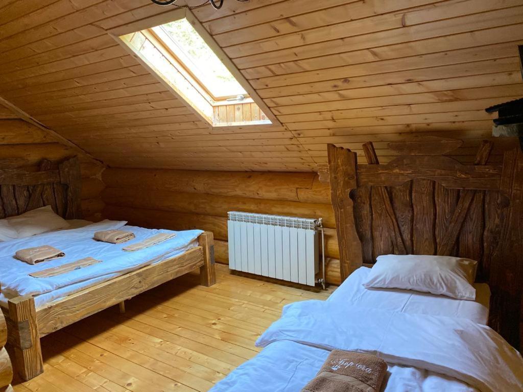 Hotel Berloga-Sinevir Synevyrsʼka Polyana Εξωτερικό φωτογραφία