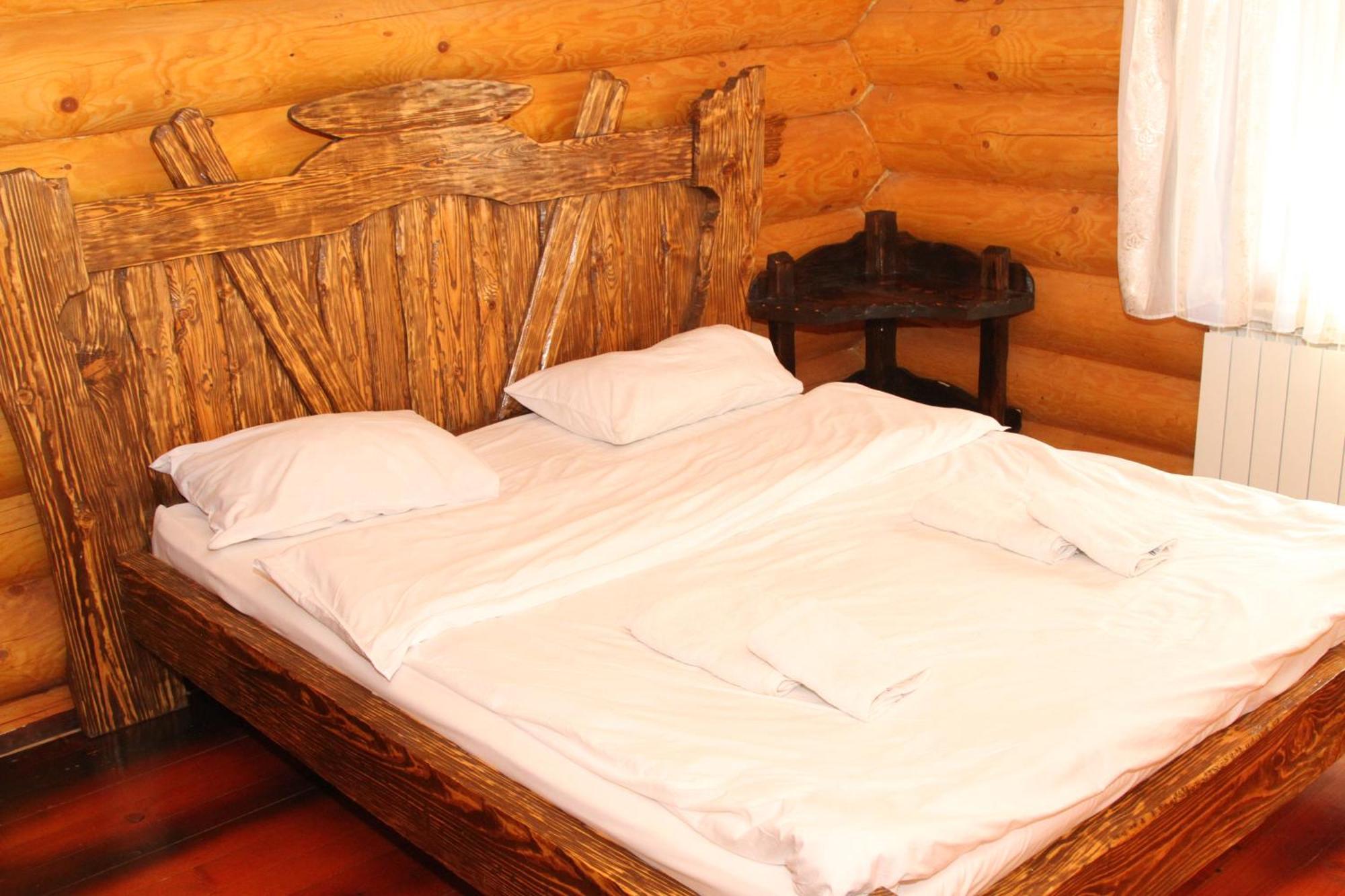 Hotel Berloga-Sinevir Synevyrsʼka Polyana Εξωτερικό φωτογραφία
