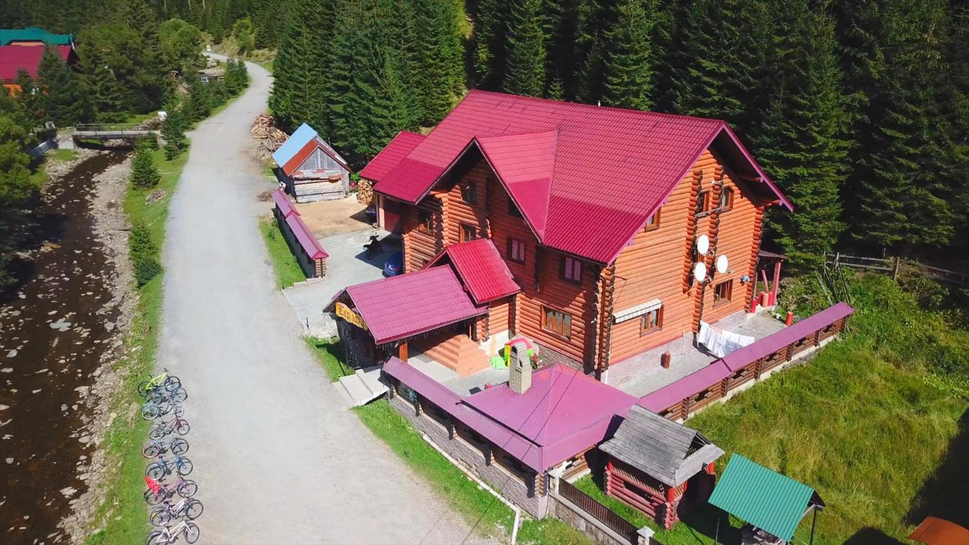 Hotel Berloga-Sinevir Synevyrsʼka Polyana Εξωτερικό φωτογραφία