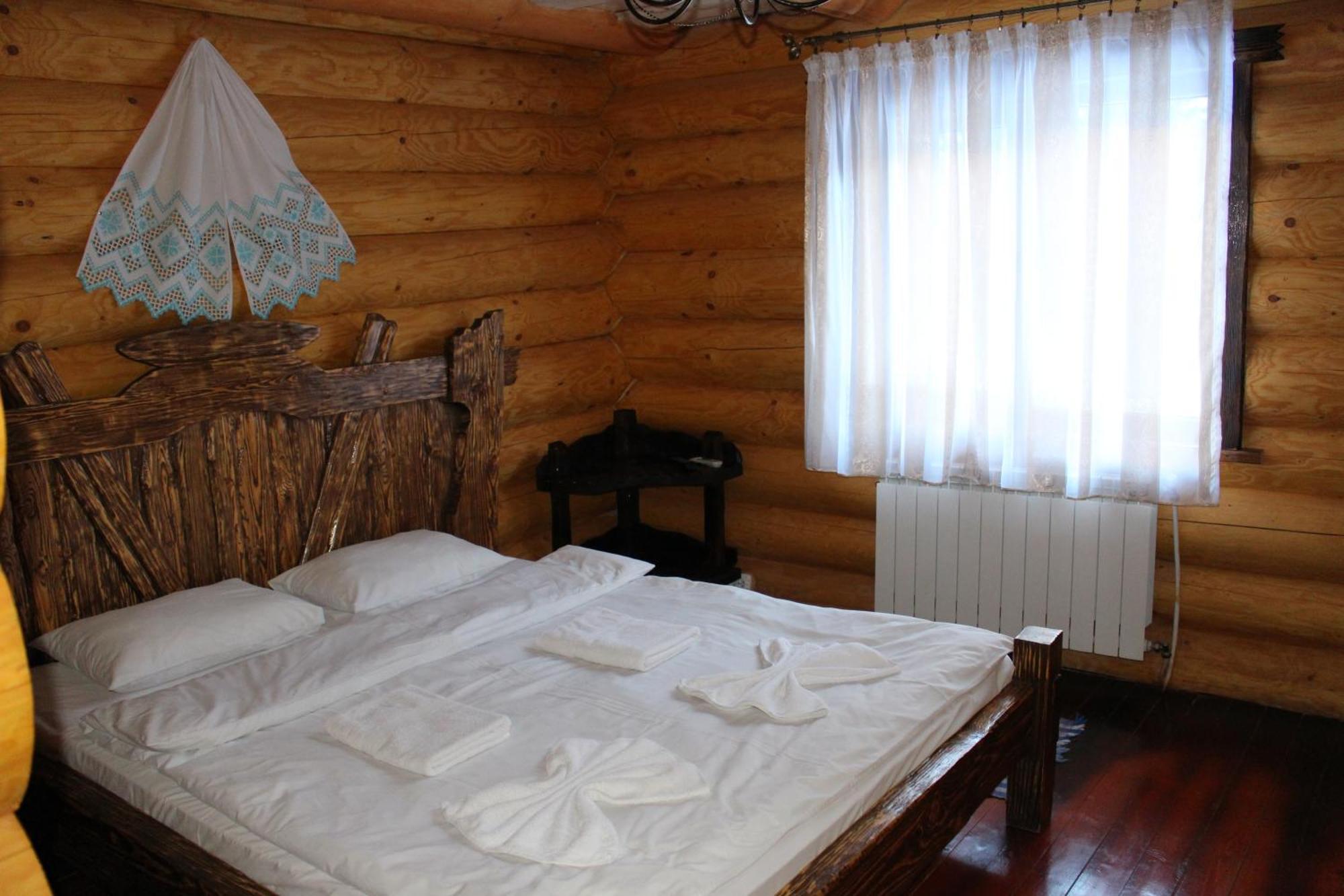 Hotel Berloga-Sinevir Synevyrsʼka Polyana Εξωτερικό φωτογραφία